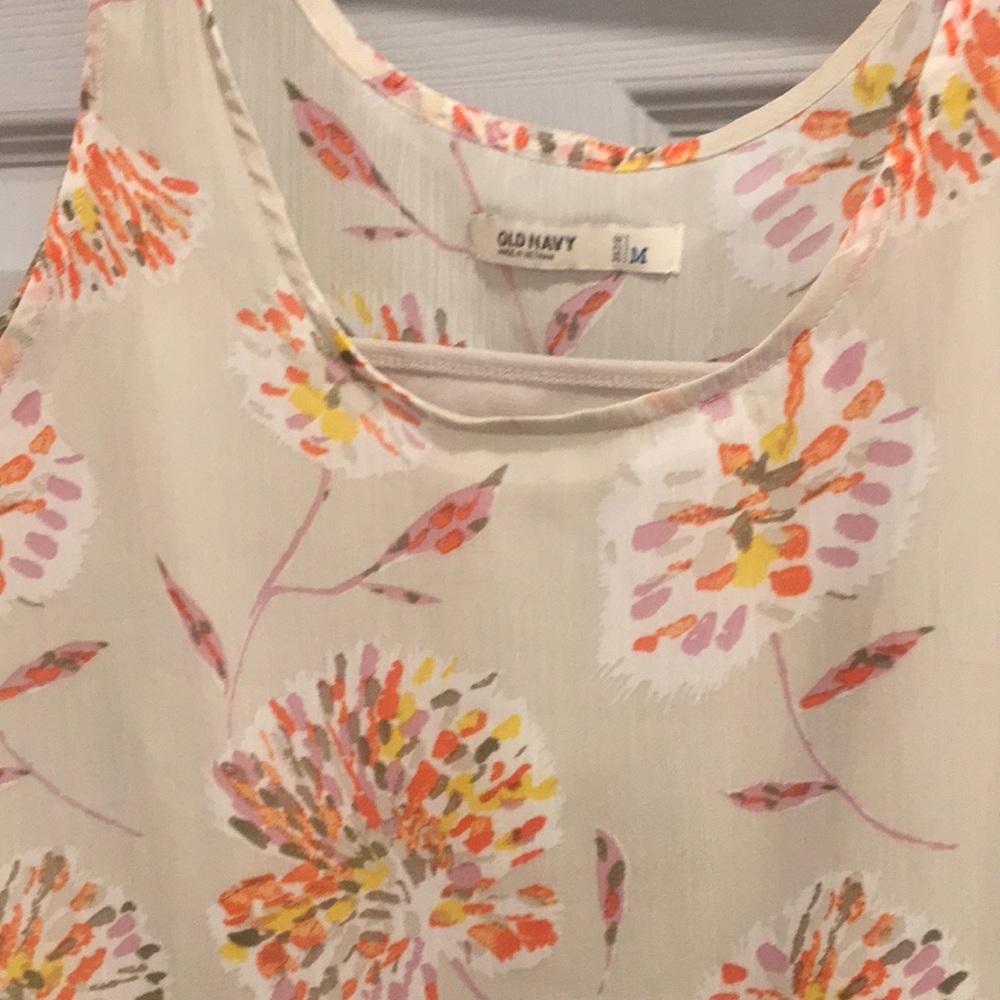 Sheer Ruffle Tank Top - Picture 3 of 4